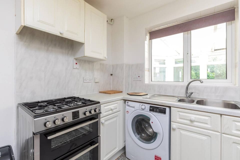 Gas Oven and Stove with Washing Machine