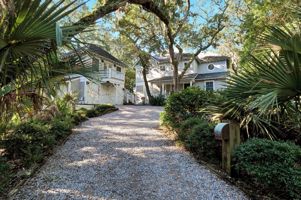 4 Unwynding, Bald Head Island Exterior