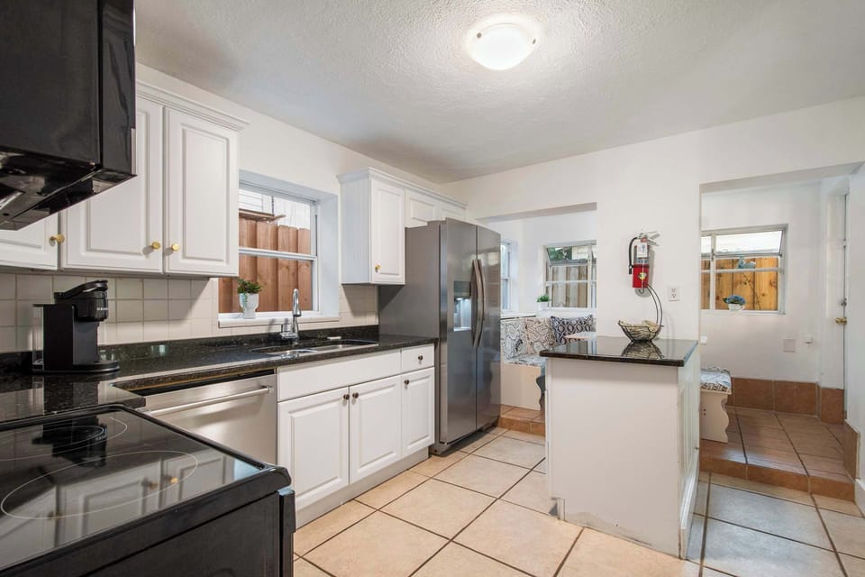 Fully equipped and ready for your culinary adventures.