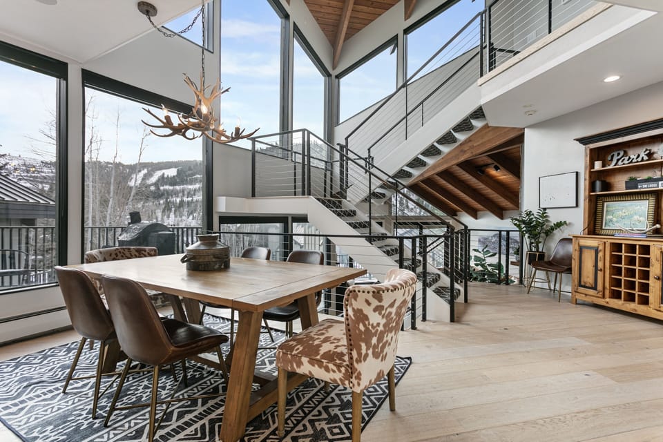 Architecture, Building, Dining Room, Dining Table, Furniture