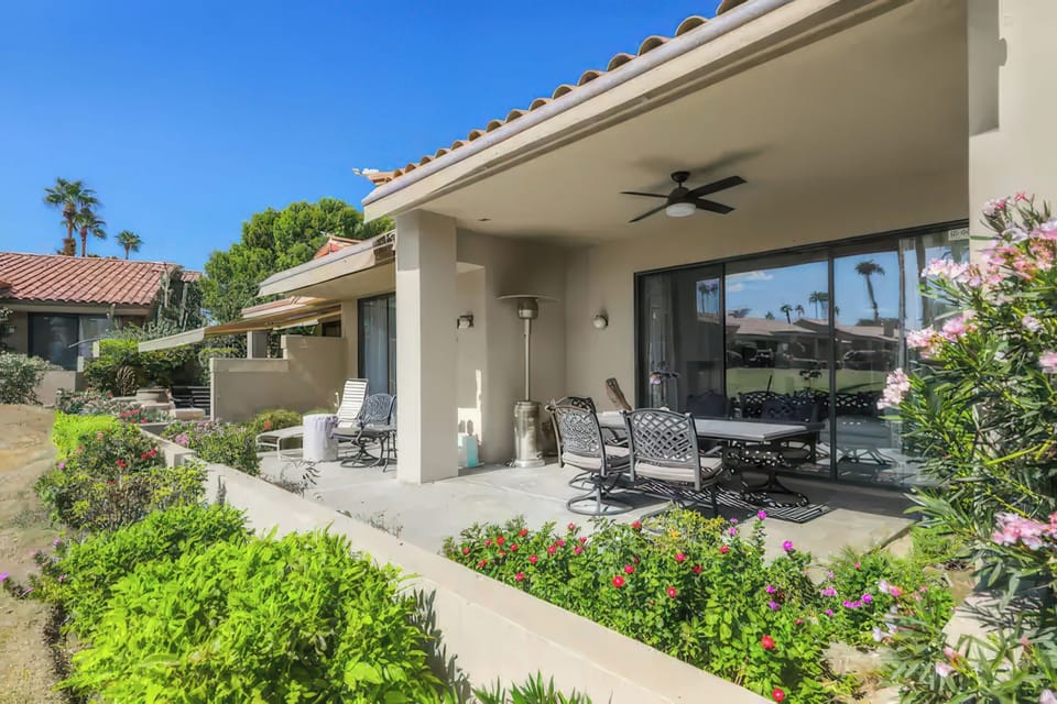 Backyard private patio with areas in front of living room and master bedroom