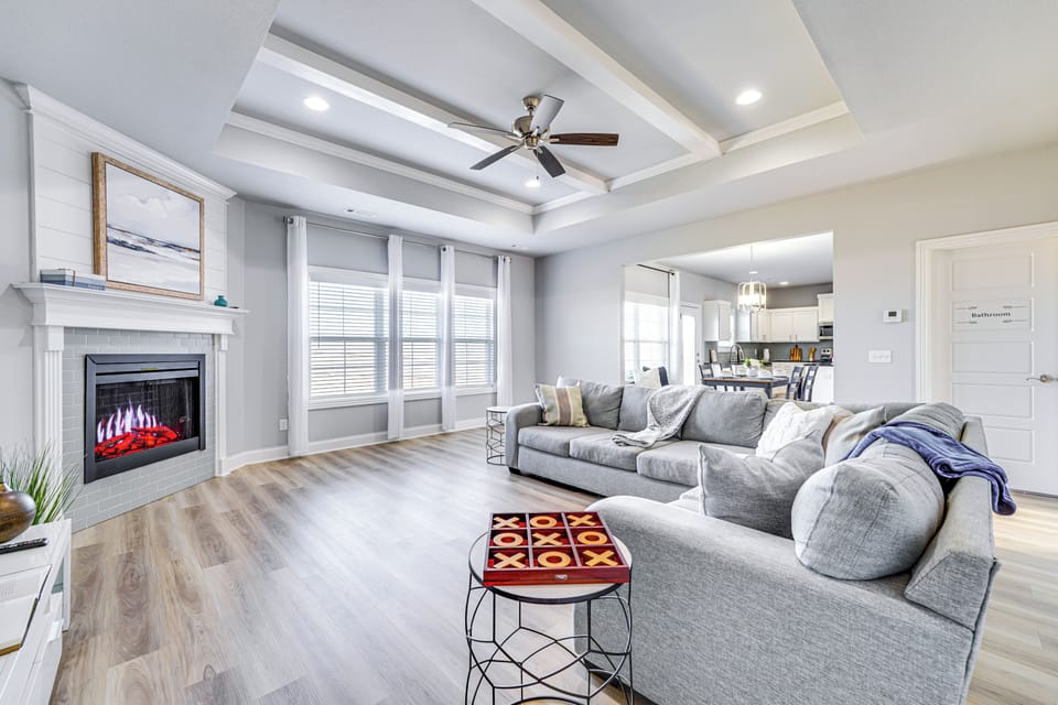 Bentonville Vacation Rental | 4BR | 2.5BA | 1,940 Sq Ft | 2 Steps Required