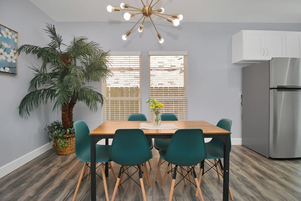Dinning Table