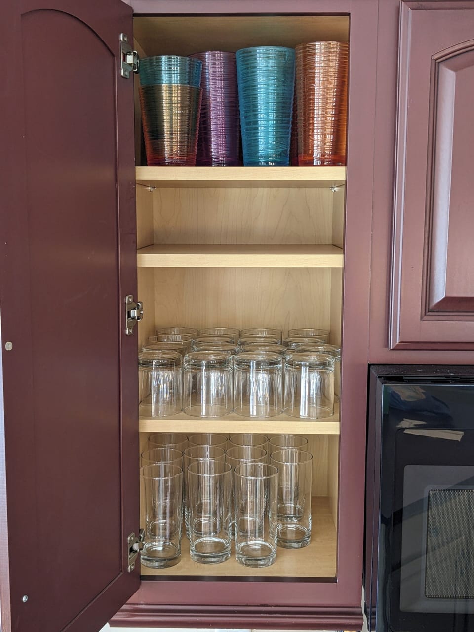 ample glass and cups