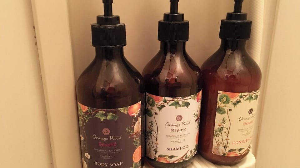 Bathroom amenities