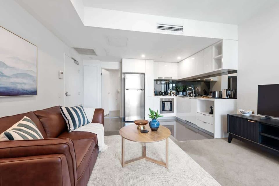 Ducted air-con to keep you cool or warm...