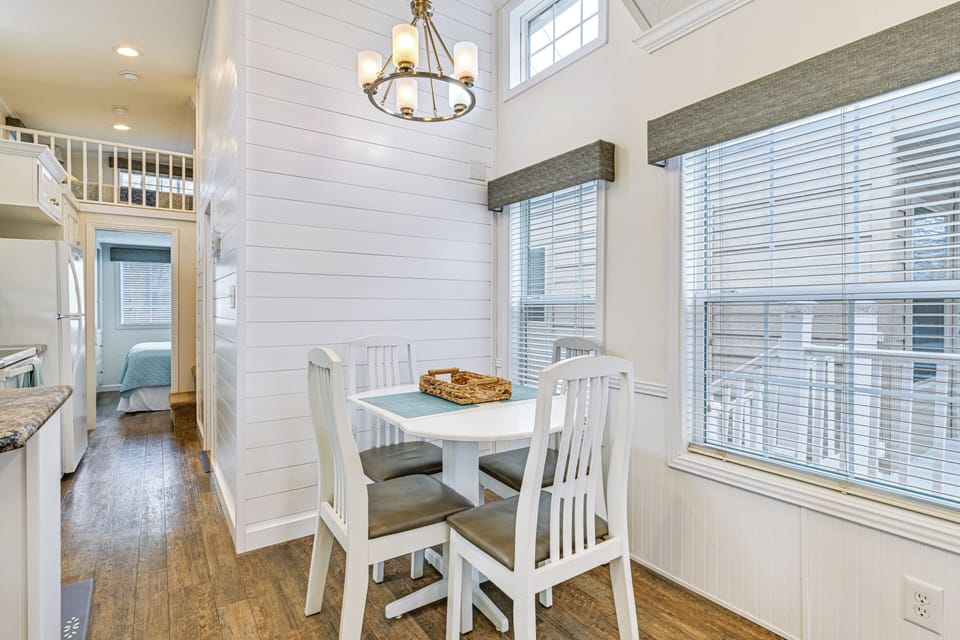Dining Area | 1st Floor