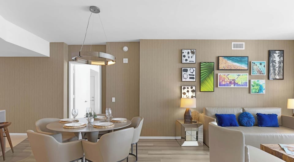 Living room / Dining room