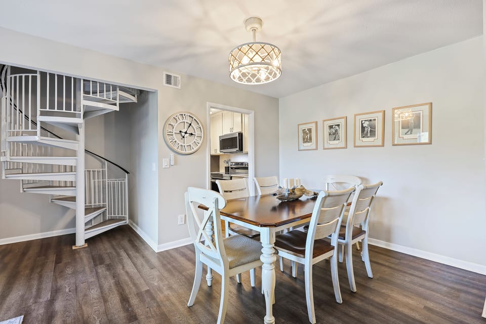 892 Ketch Court | Dining Table - 892 Ketch Court | Dining Table