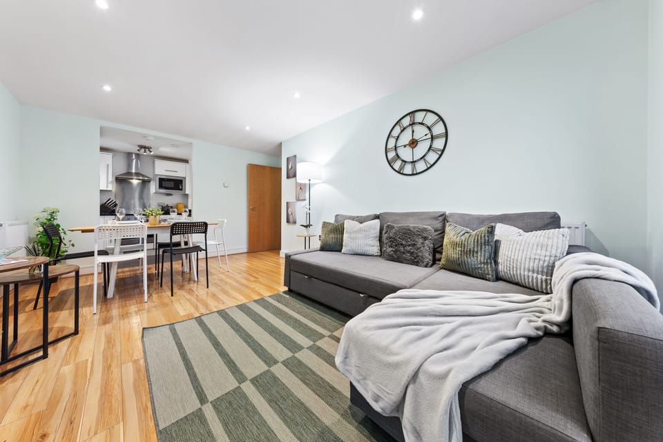 Living Room / Lounge