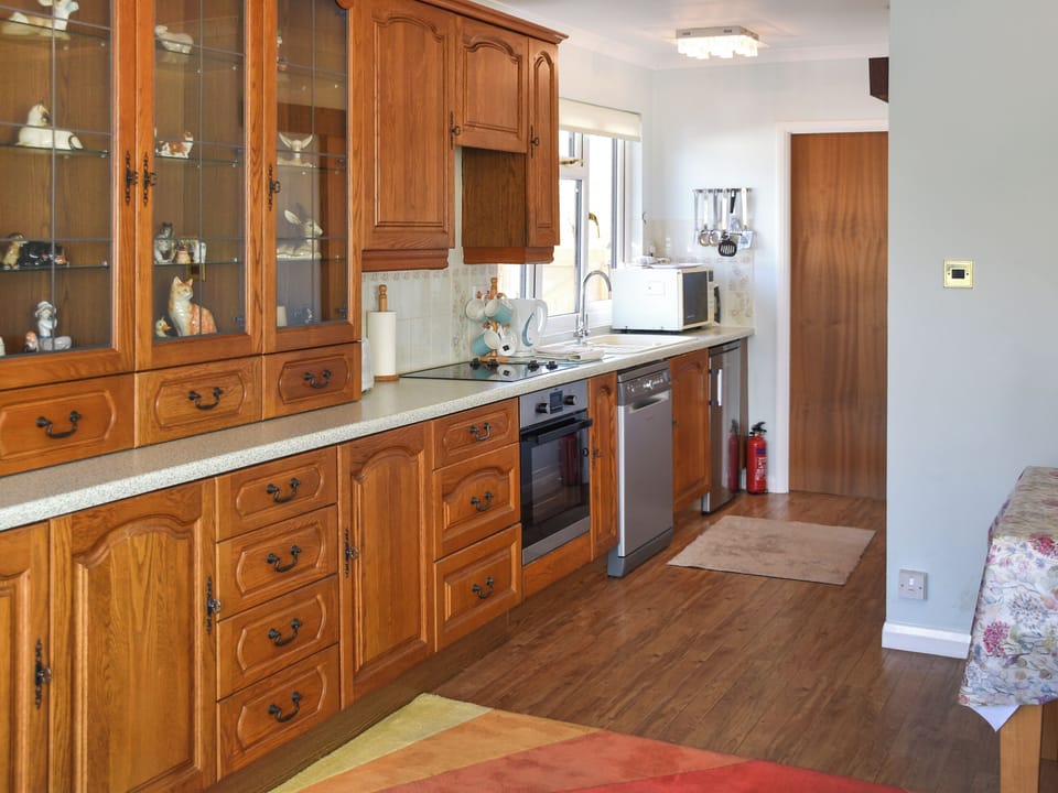 Kitchen | Rainbow&rsquo;s End, Brundall