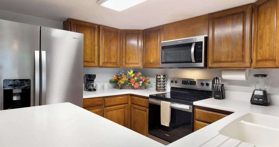 Kitchen equipped with all of your basics