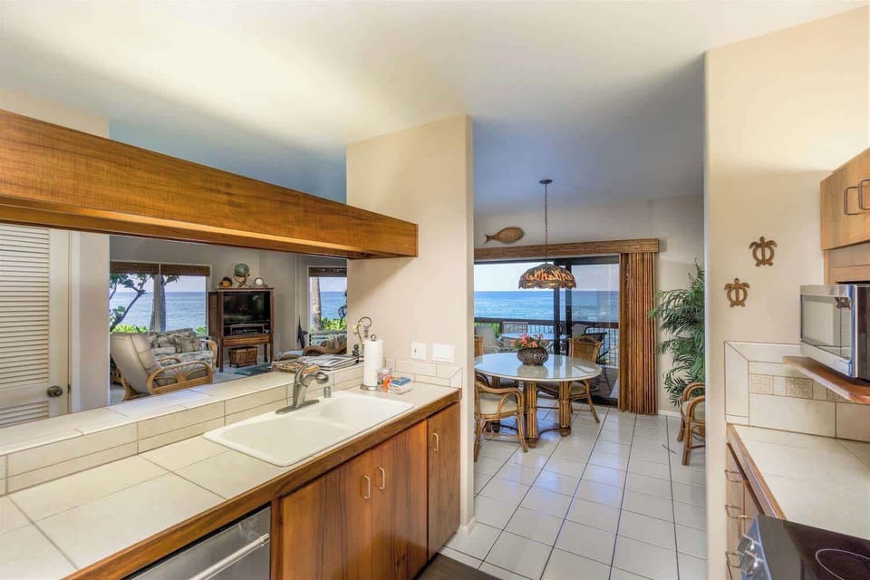 Fully equipped kitchen great for homemade meals