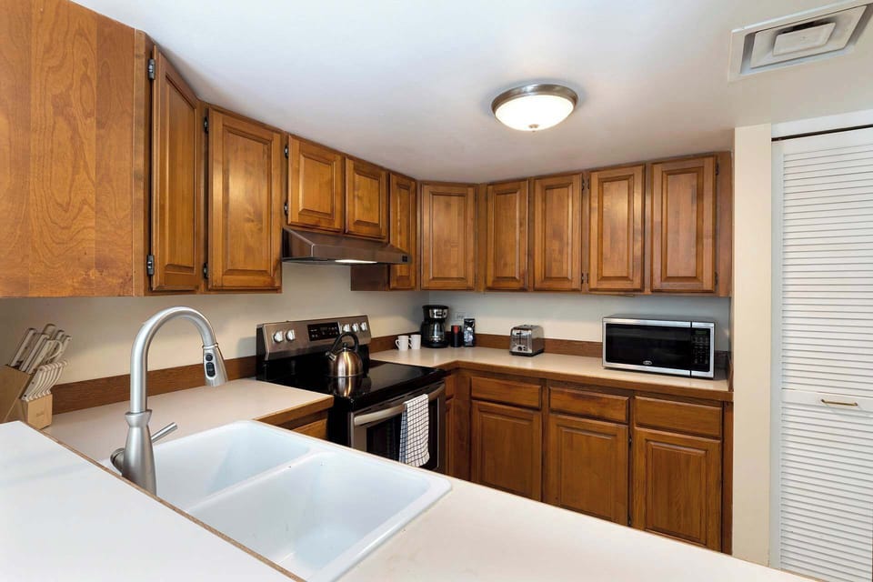 Fully equipped kitchen