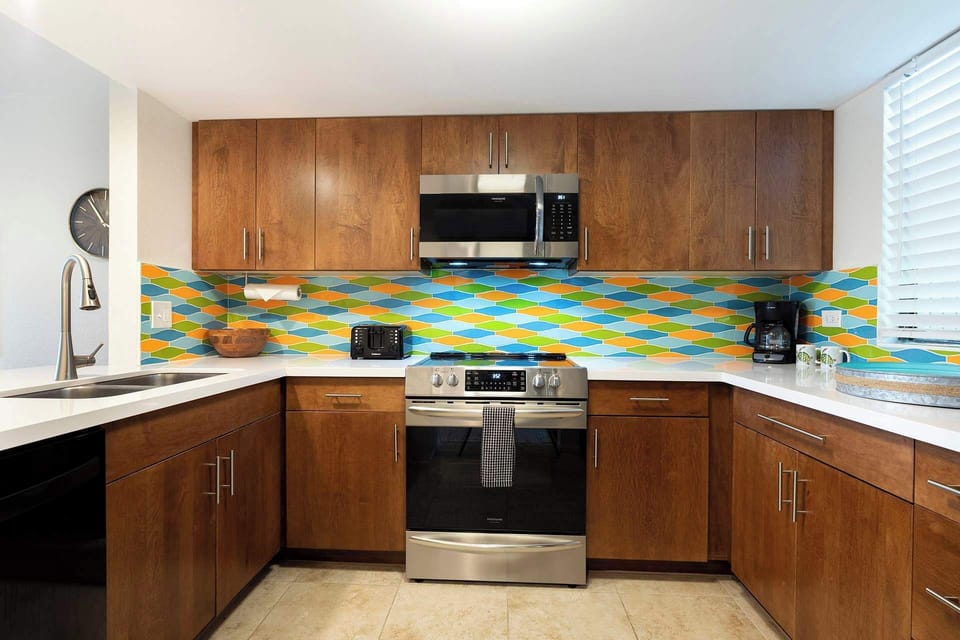 Kitchen with plenty of counter space