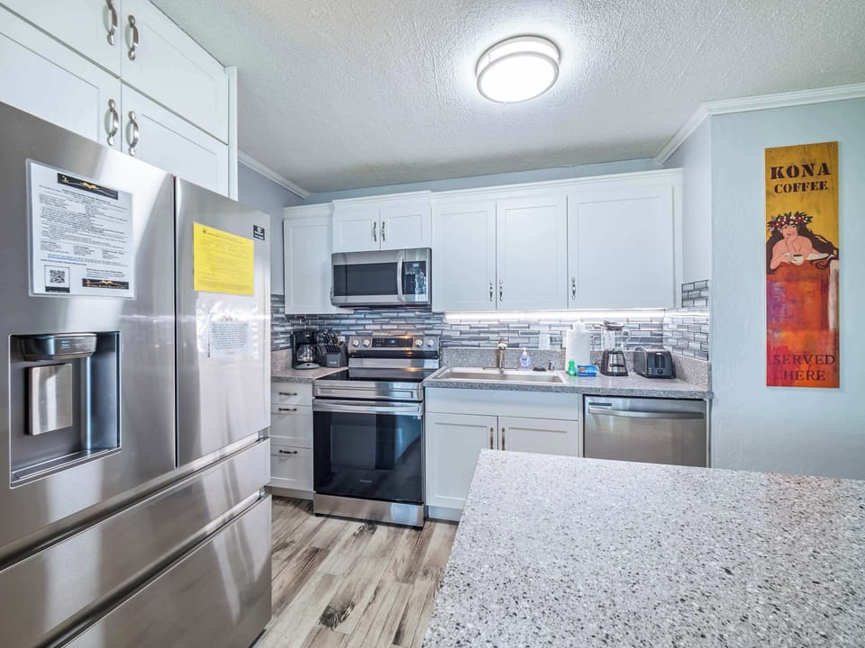 Fully equipped kitchen
