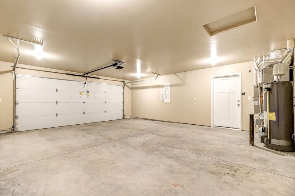 Large 2 Bay Garage