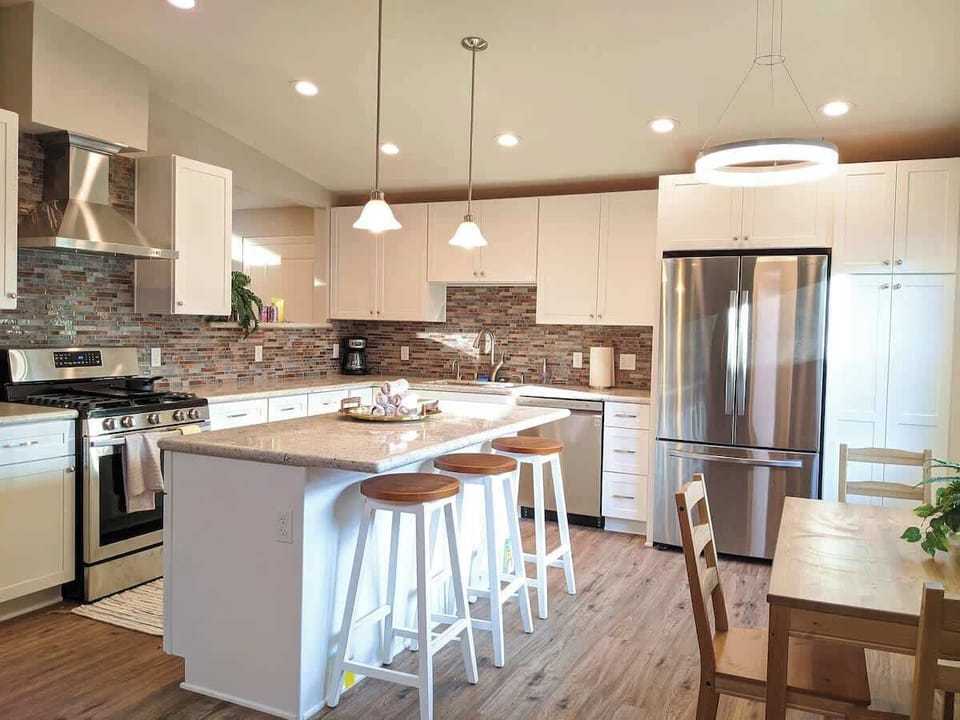 Kitchen with Bar Area