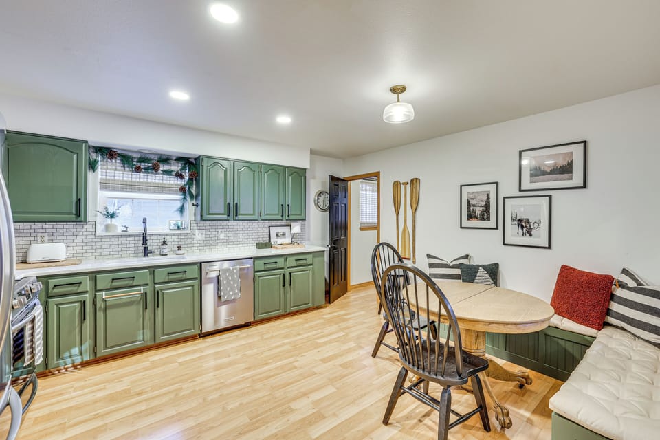 Kitchen | 1st Floor | Ninja Coffee Maker | Toaster