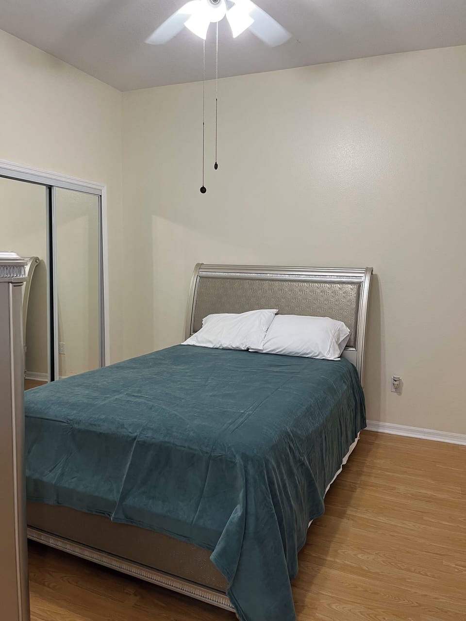 Private bedroom “A”