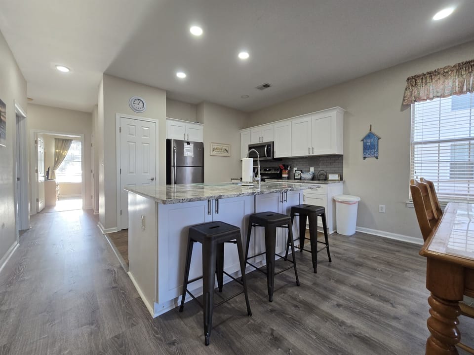 Kitchen Island with Bar Stool Seating