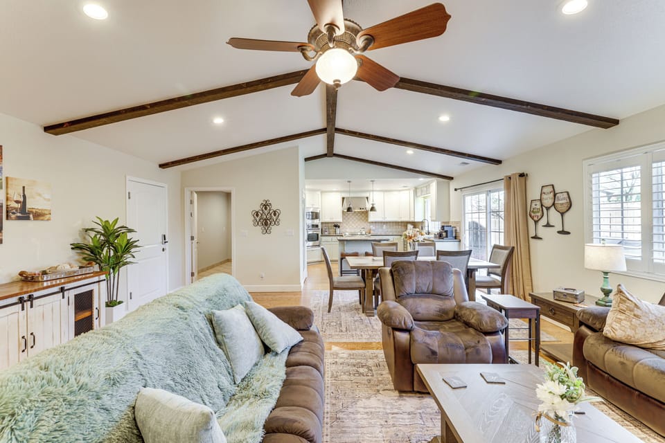 Living Room | Open Floor Plan | Central A/C & Heating