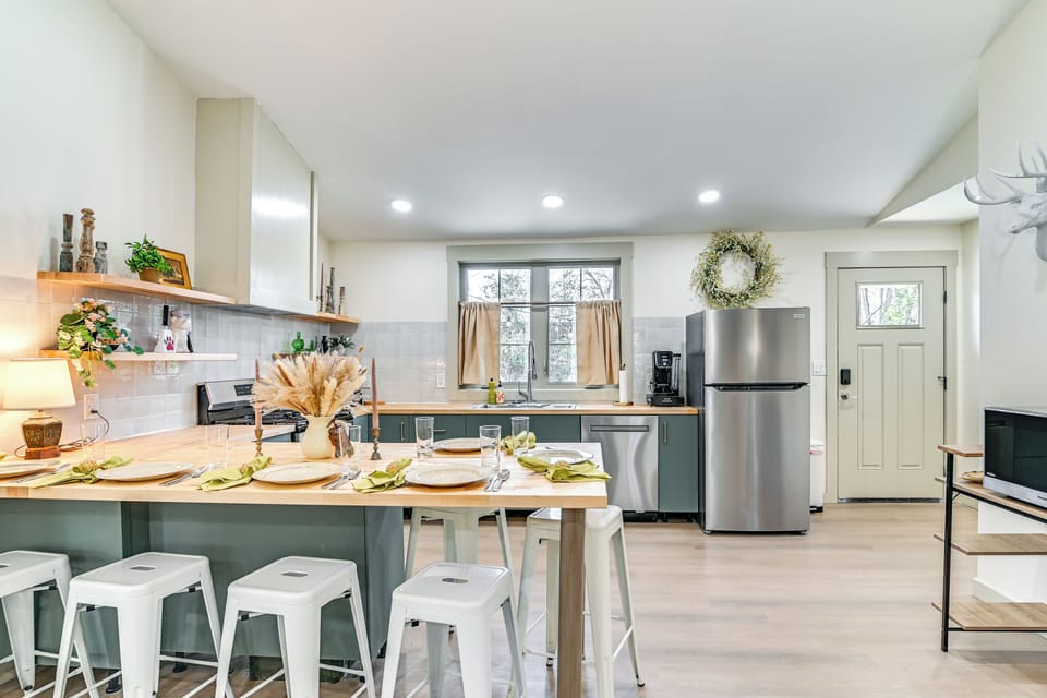 Kitchen | Keurig & Drip Coffee Makers | Dishwasher