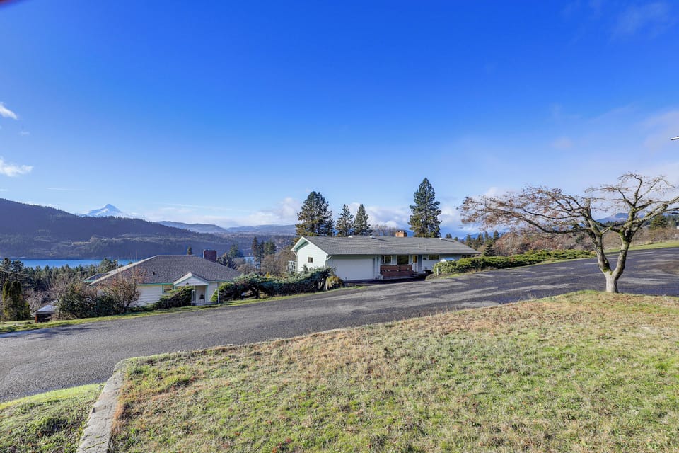 Exterior | Mountain & River Views