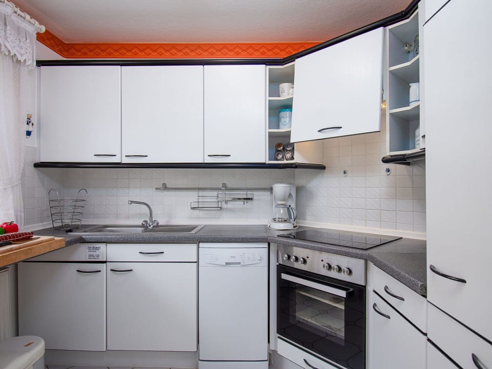 Kitchen, Kitchen Appliance, Countertop, Major Appliance, Cabinetry, Interior Design, Kitchen Sink, Sink, Home Appliance, Plumbing Fixture