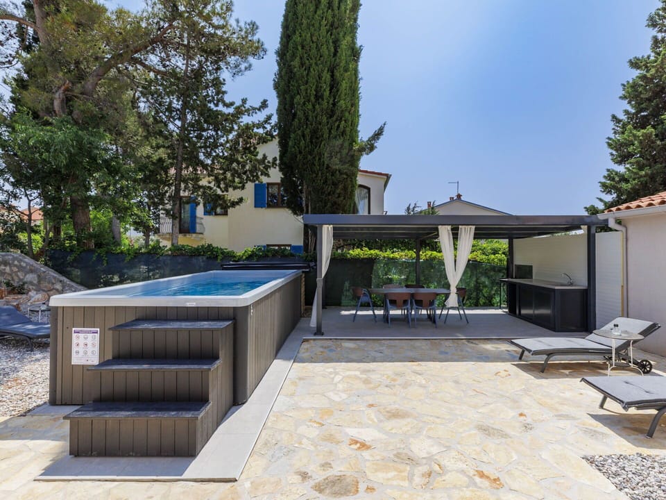 Swimming Pool, Composite Material, Shade, Resort, Deck, Outdoor Furniture, Concrete, Leisure, Eco Hotel