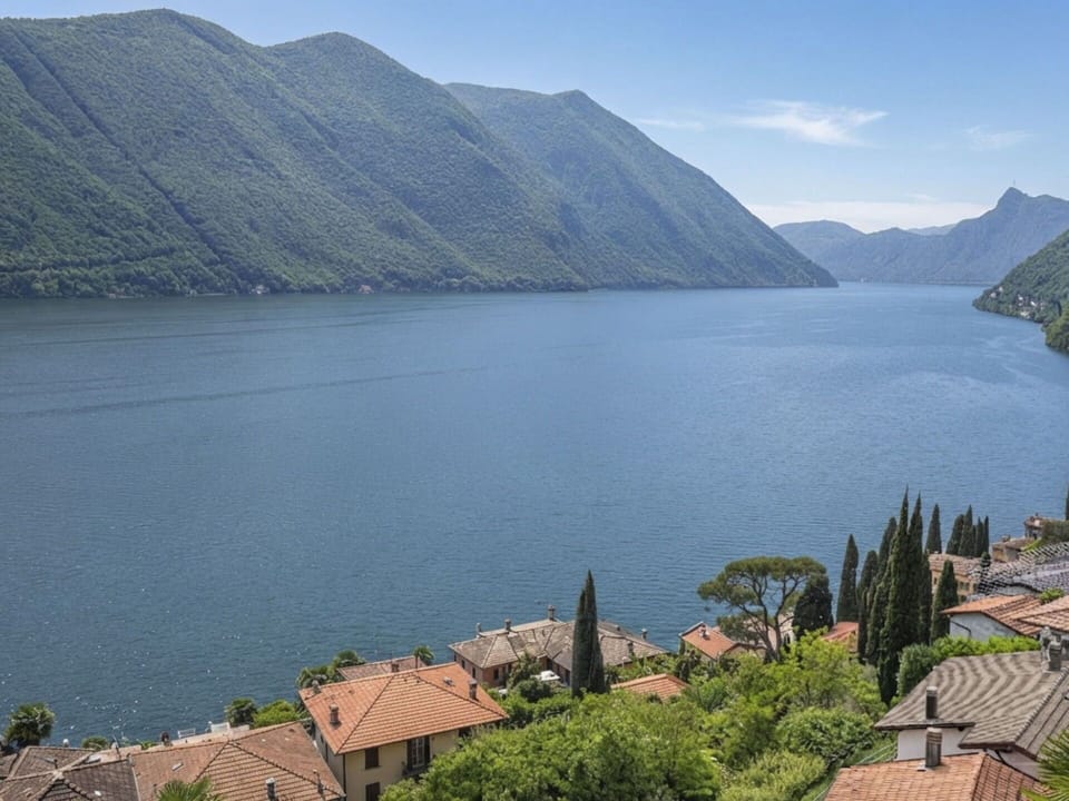 Mountainous Landforms, Water, Body Of Water, Mountain, Hill, Highland, Waterway, Bank, Coastal And Oceanic Landforms, Mountain Range