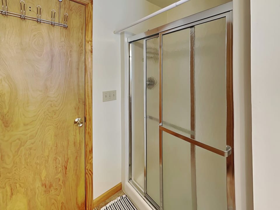 Upper Level Bathroom