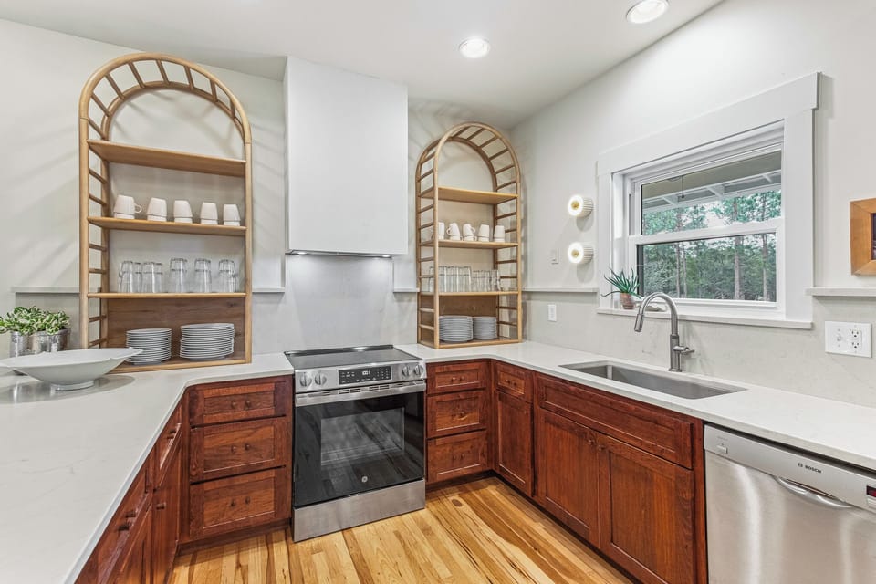 Fully, comprehensively stocked kitchen and dining area. 