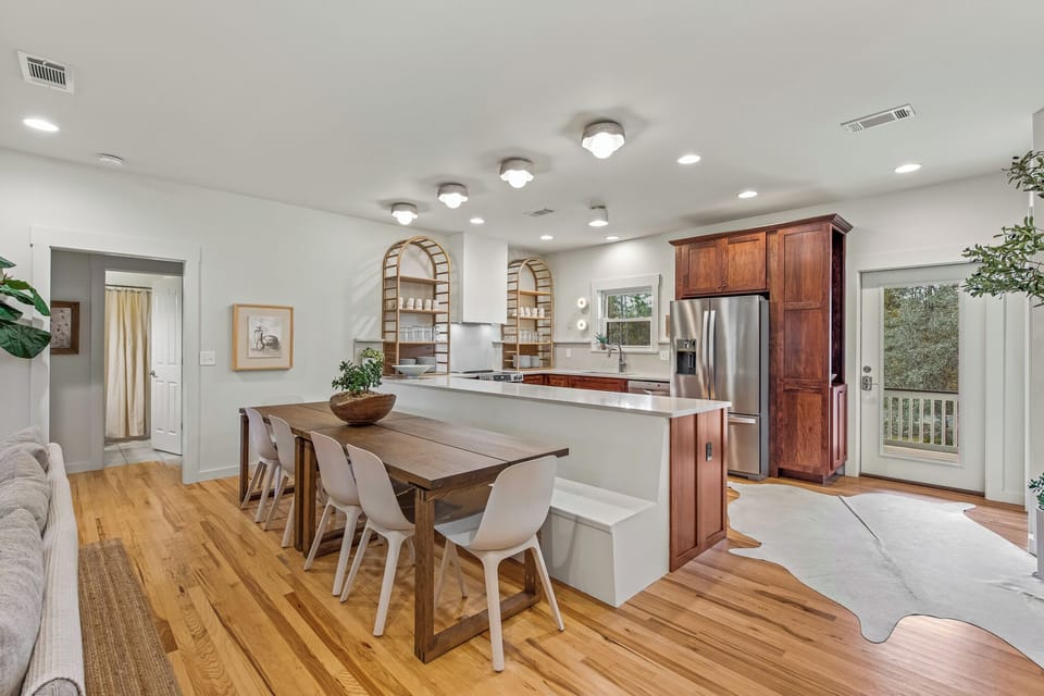 Fully, comprehensively stocked kitchen and dining area. 