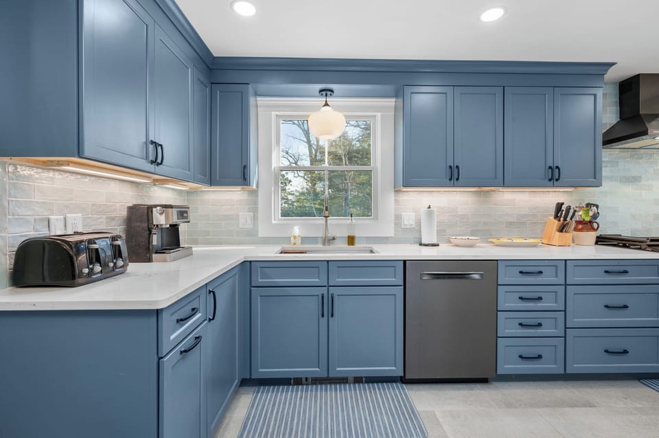 Spacious Kitchen offers Dishwasher