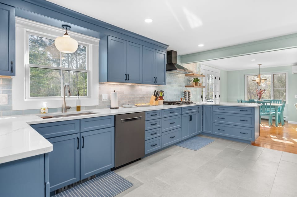 Enter Kitchen
