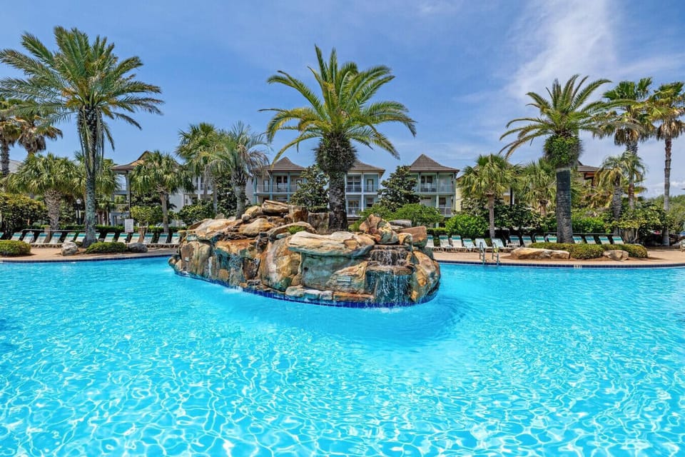Sun, splash, and serenity—this is how vacation should feel.