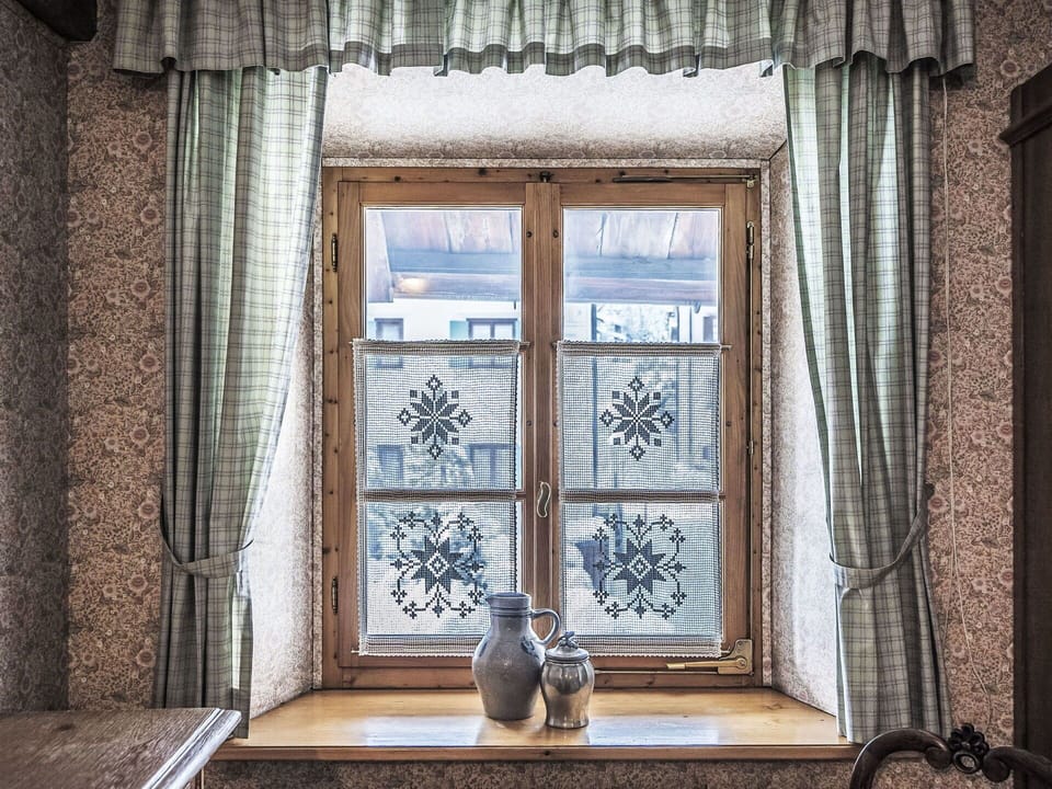 Wood, Window Covering, Interior Design, Window Treatment, Curtain, Daylighting, Sash Window, Wood Stain, Window Valance, Molding