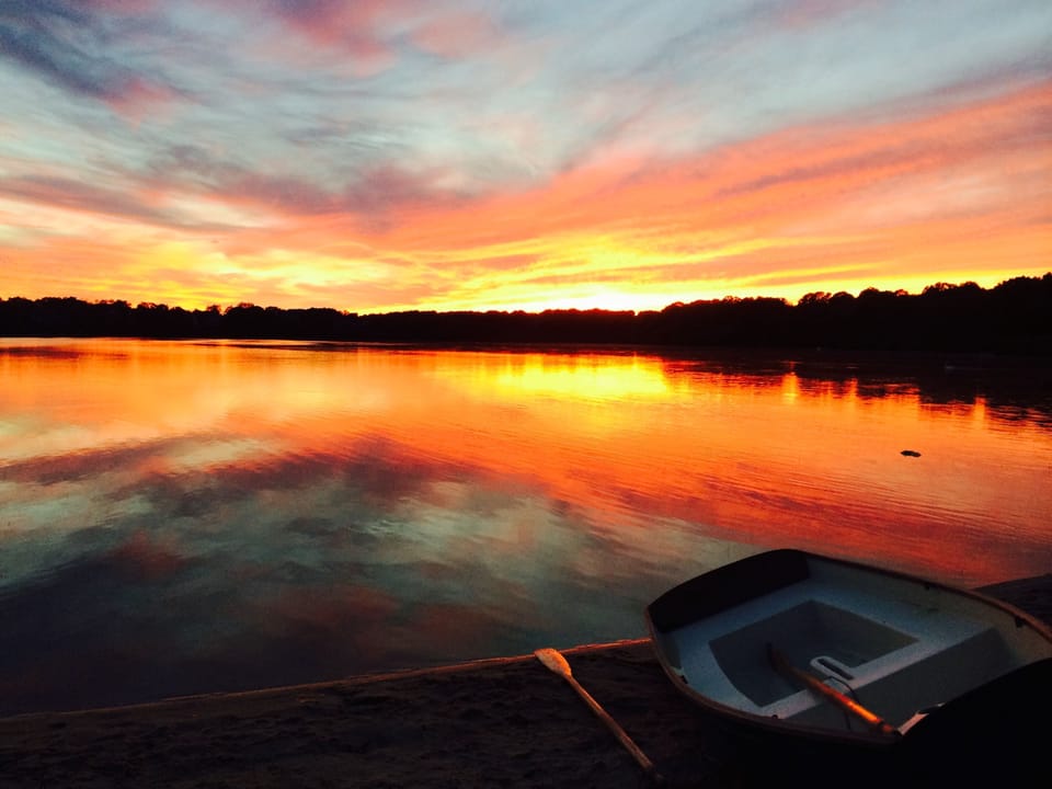 Sunset on the pond
