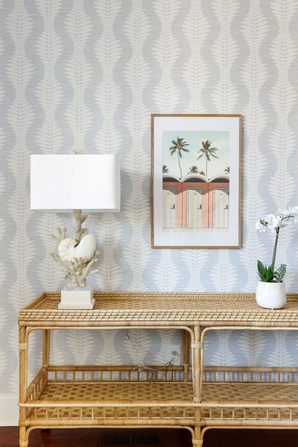 The beautiful entry design will set the tropical mood for your stay!