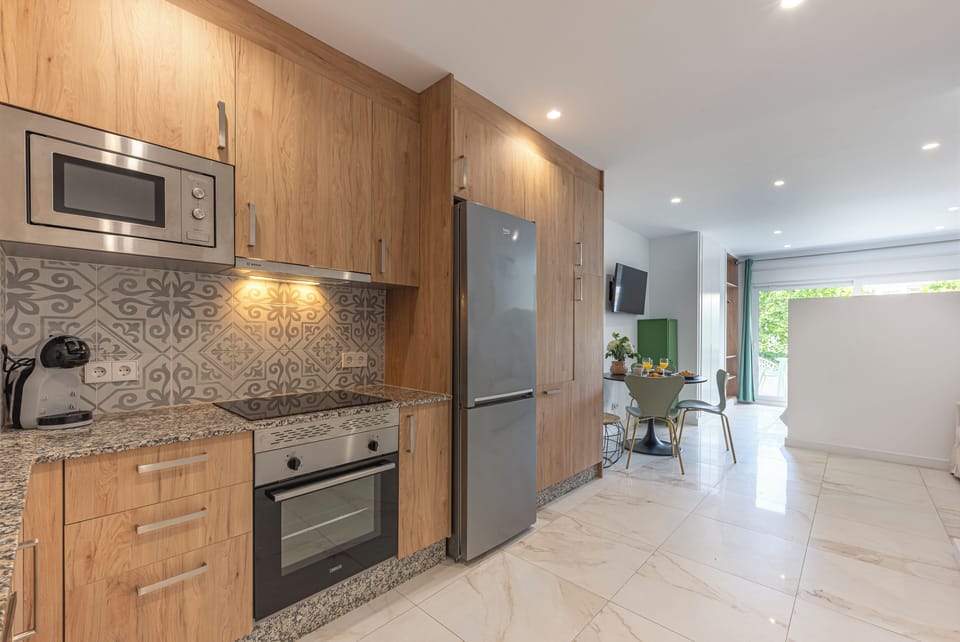 Lovely apartment in the golden mile in a urbanization with pool and tennis court (12)