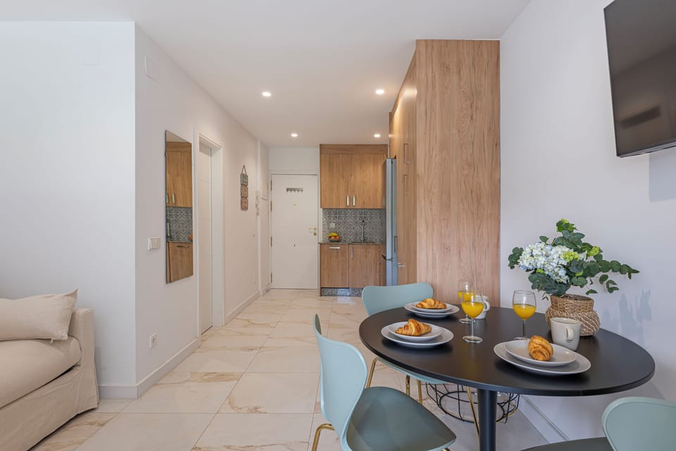 Lovely apartment in the golden mile in a urbanization with pool and tennis court (11)