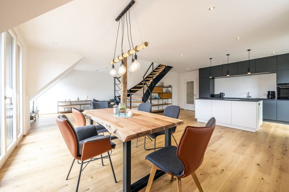 Offene Wohn/ und Esszimmer