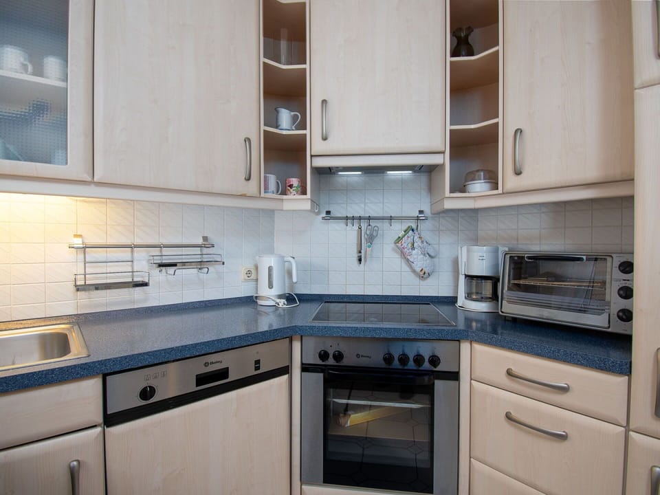 Kitchen, Kitchen Appliance, Countertop, Major Appliance, Cabinetry, Wood, Home Appliance, Flooring, Interior Design, Kitchen Sink