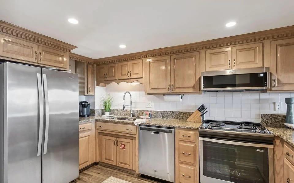 Full Kitchen