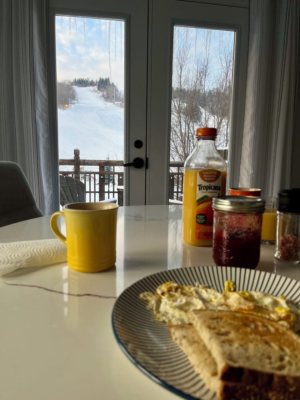 Breakfast meal