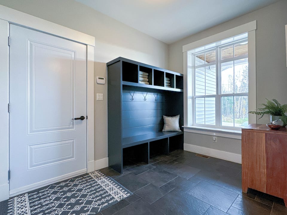 Spacious mudroom for extra storage.