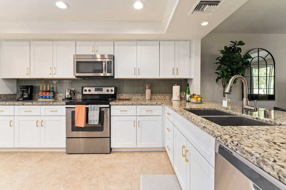 Brand new kitchen- appliances, cabinets, sink, backsplash, everything!
