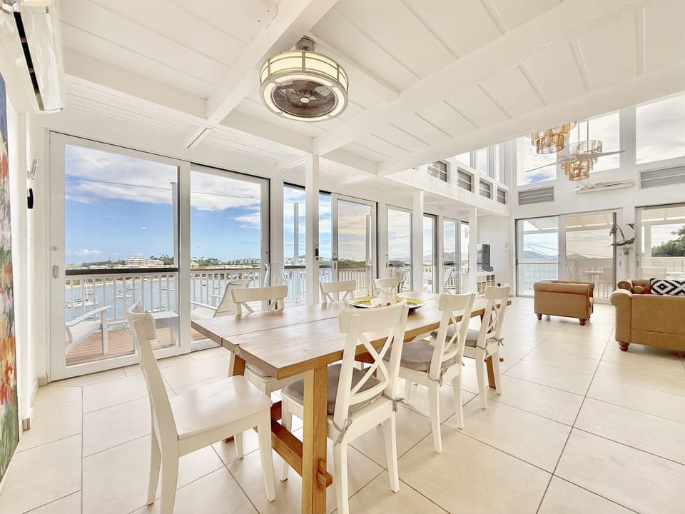 Dinning table for 8+