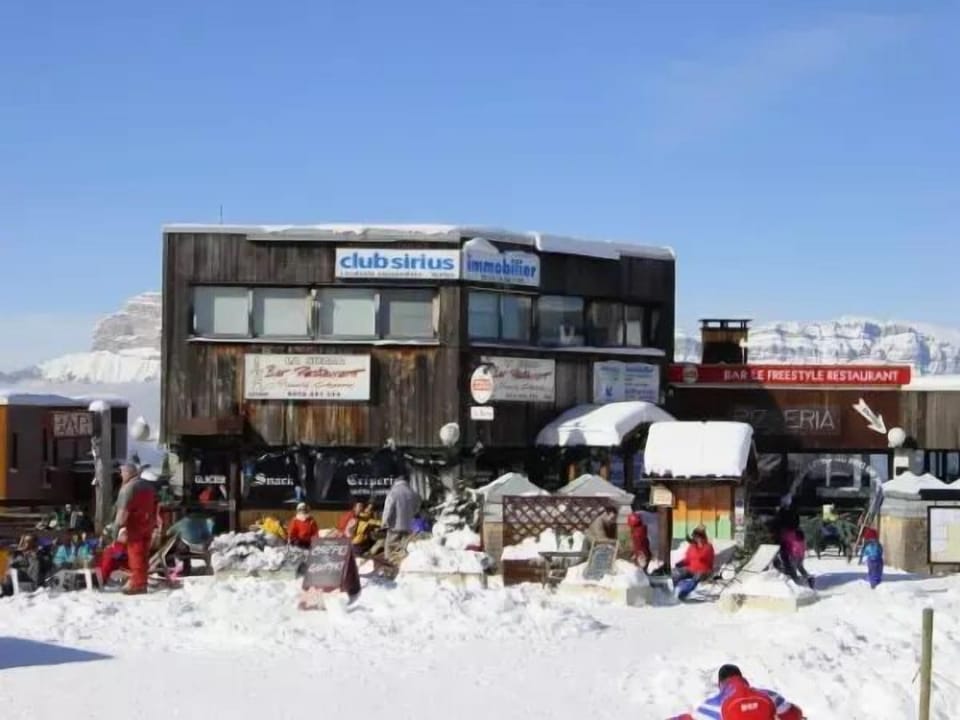 Snow and ski sports